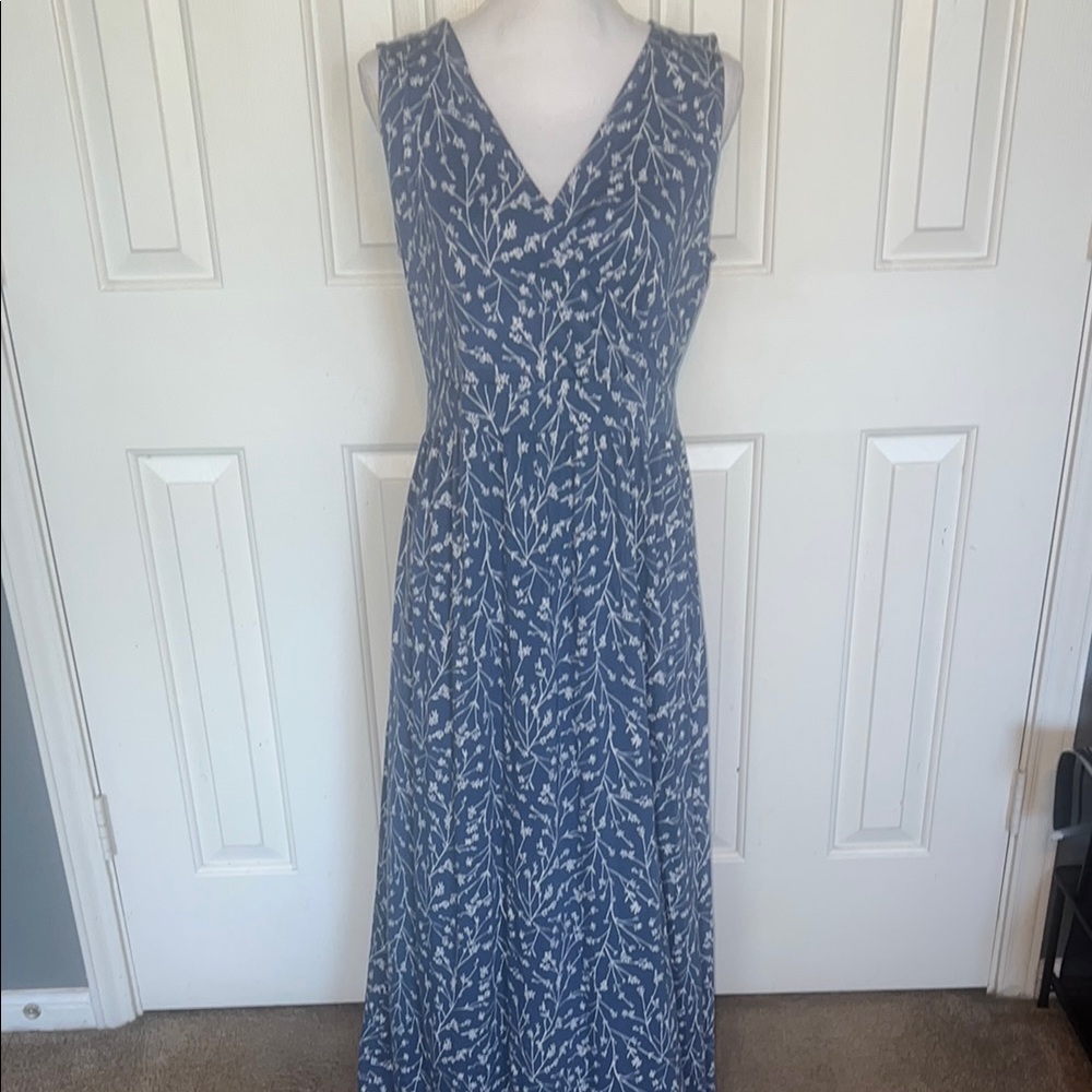 41 Hawthorn Blue V-Neck Sleeveless Maxi Dress